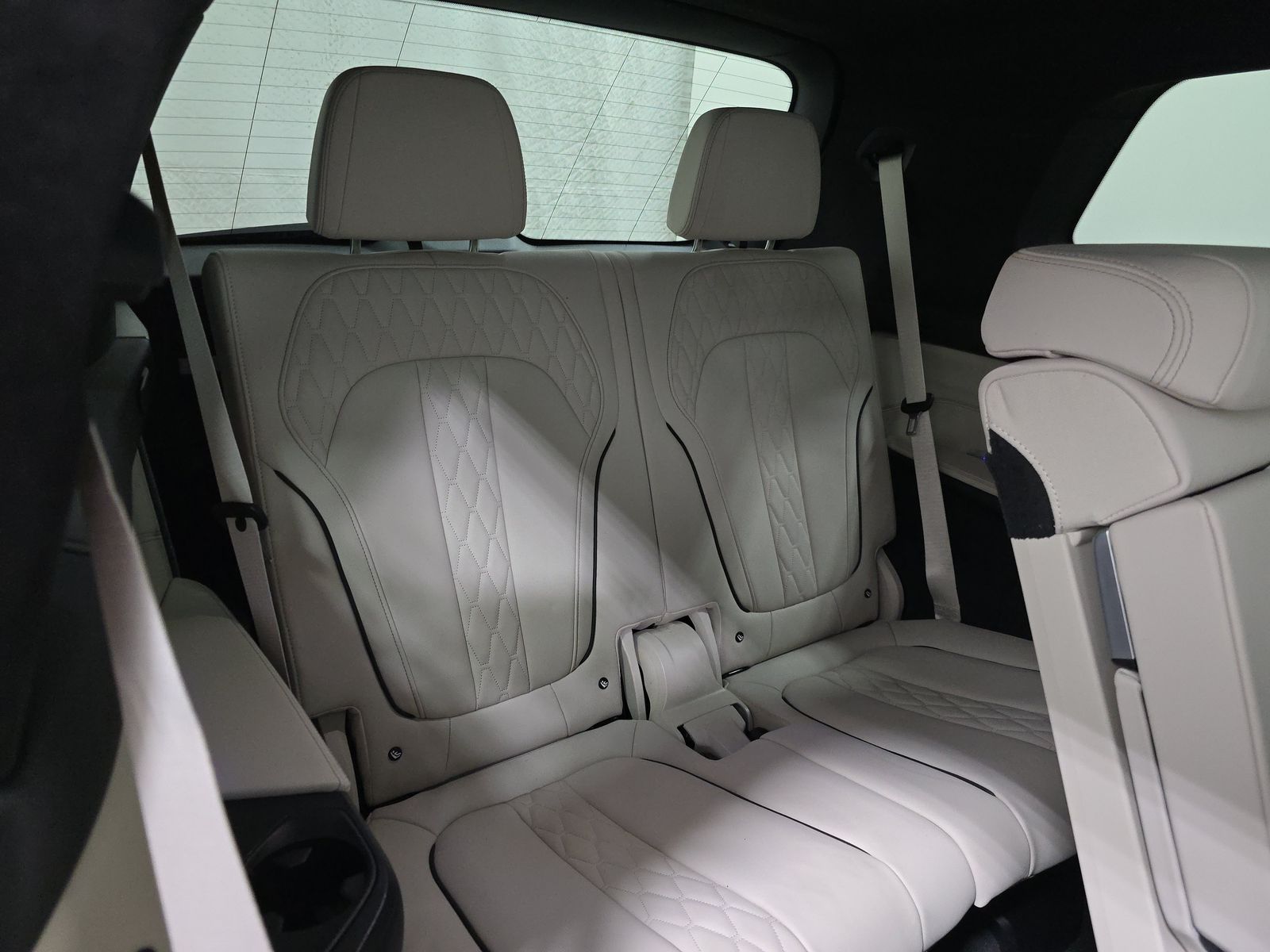 2023 BMW X7 xDrive40i AWD