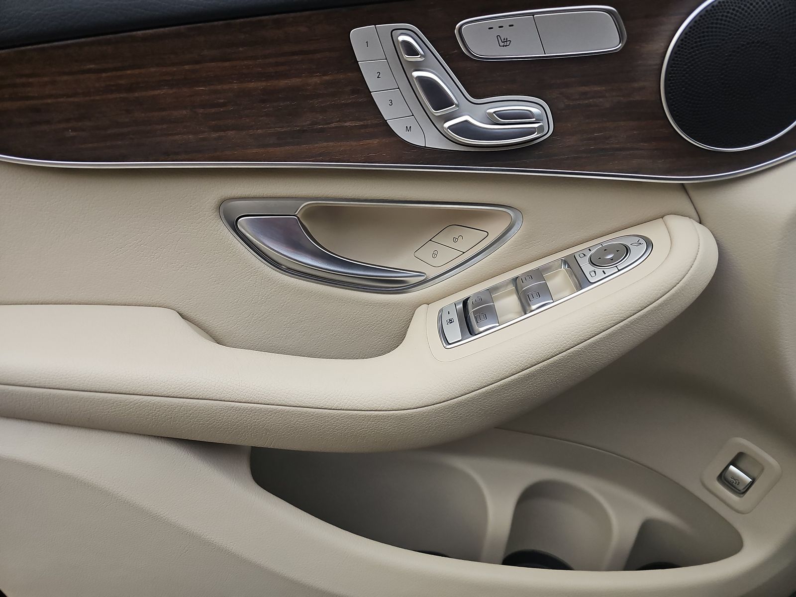 2022 Mercedes-Benz GLC GLC 300 AWD