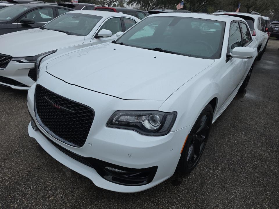 2022 Chrysler 300 S RWD
