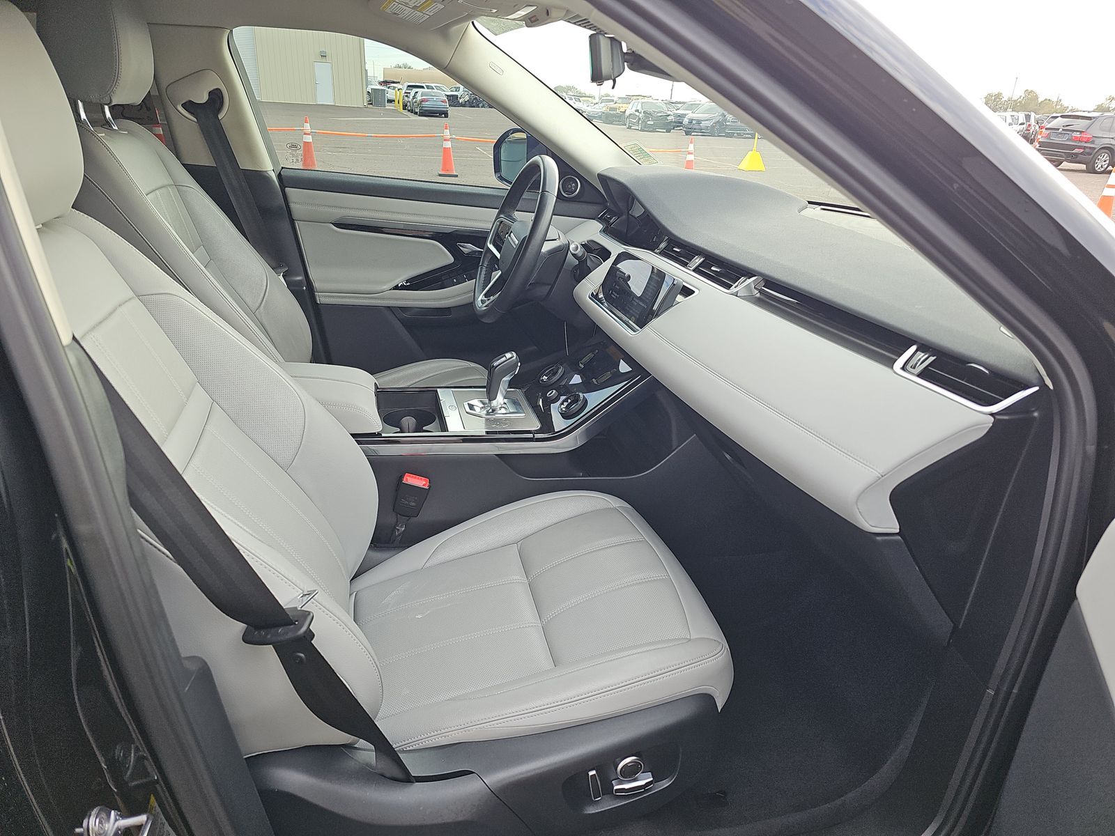 2022 Land Rover Range Rover Evoque SE AWD