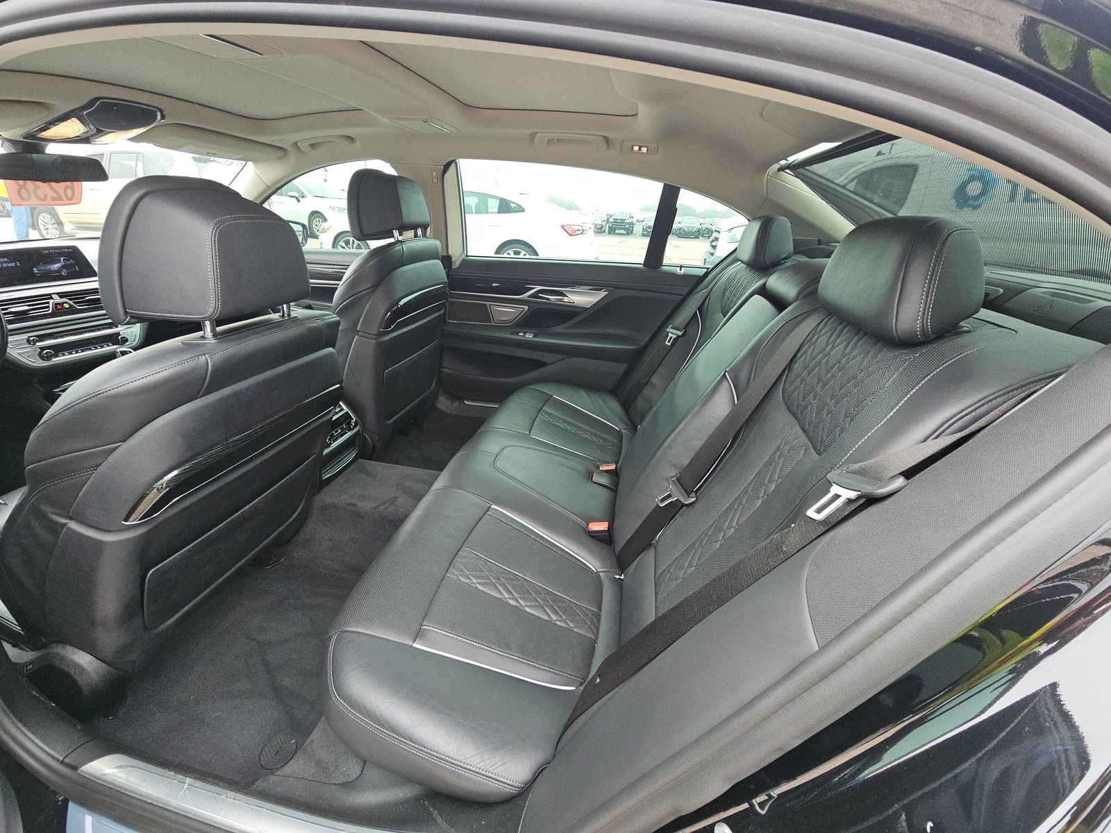 2018 BMW 7 Series 750i xDrive AWD