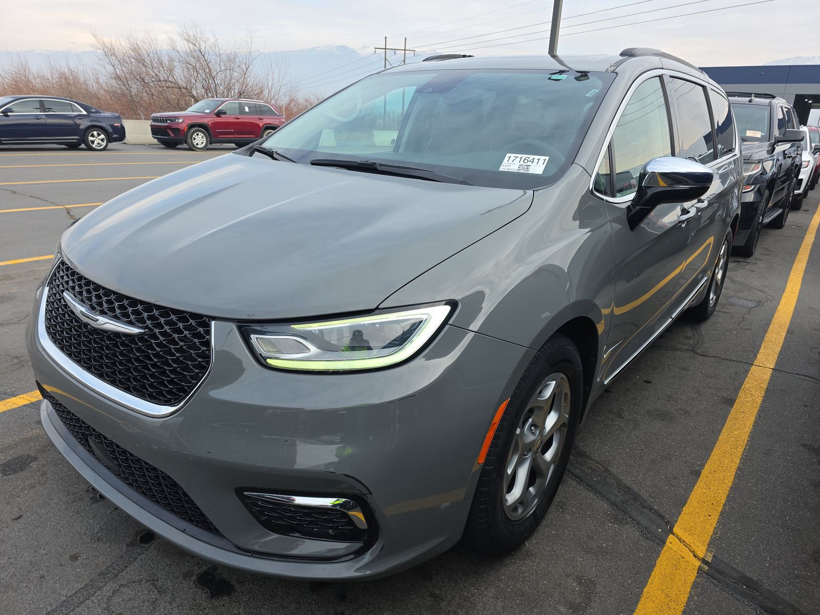 2023 Chrysler Pacifica Limited FWD