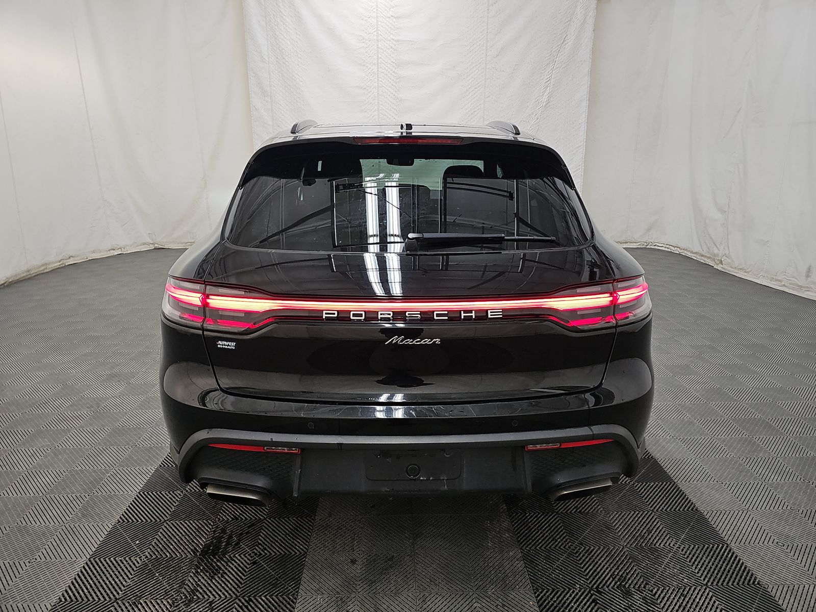 2023 Porsche Macan Base AWD