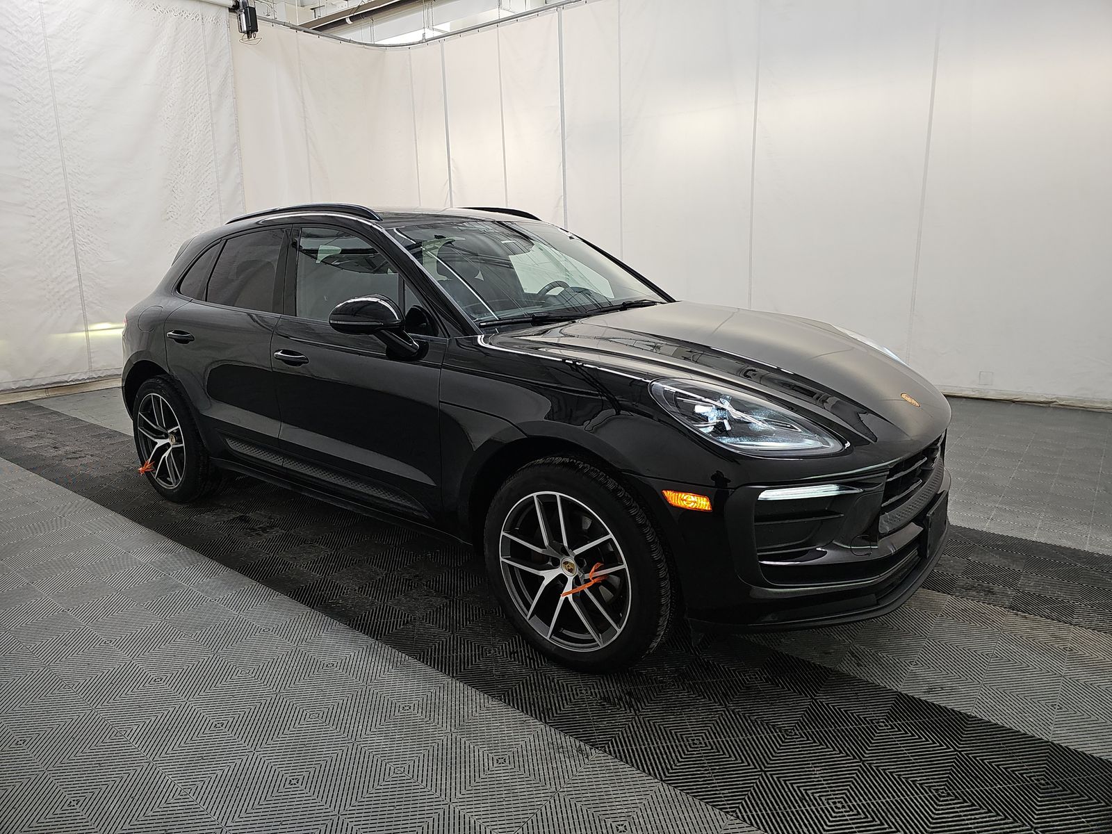 2023 Porsche Macan Base AWD