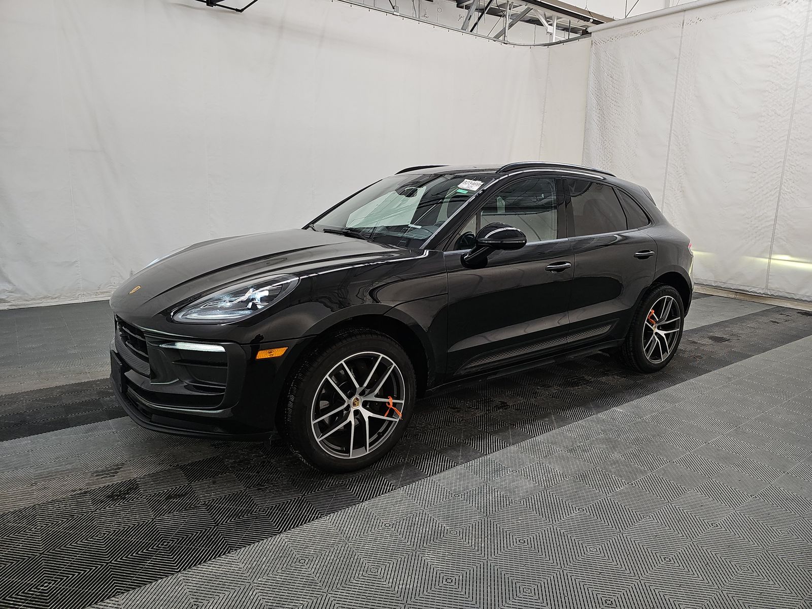 2023 Porsche Macan Base AWD