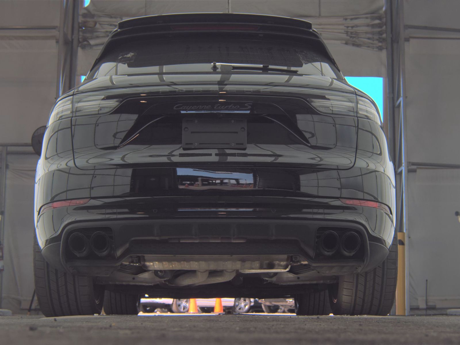 PORSCHE CAYENNE - 8