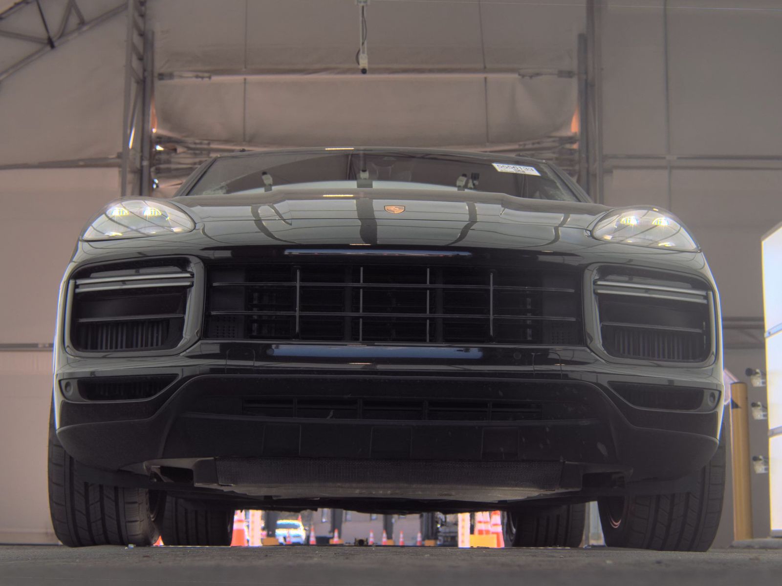 PORSCHE CAYENNE - 4
