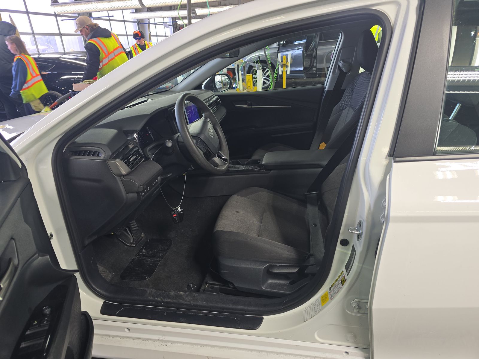 2025 Toyota Camry LE FWD