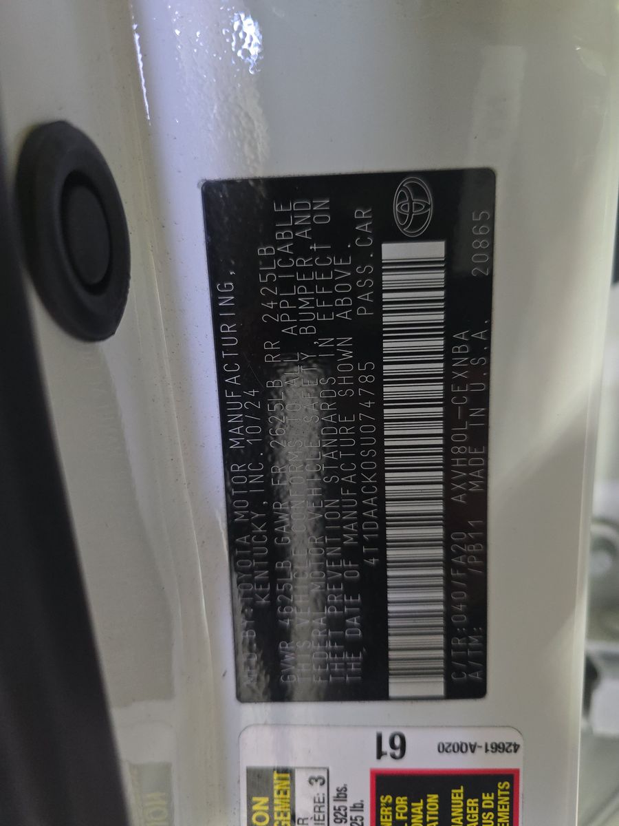 2025 Toyota Camry LE FWD