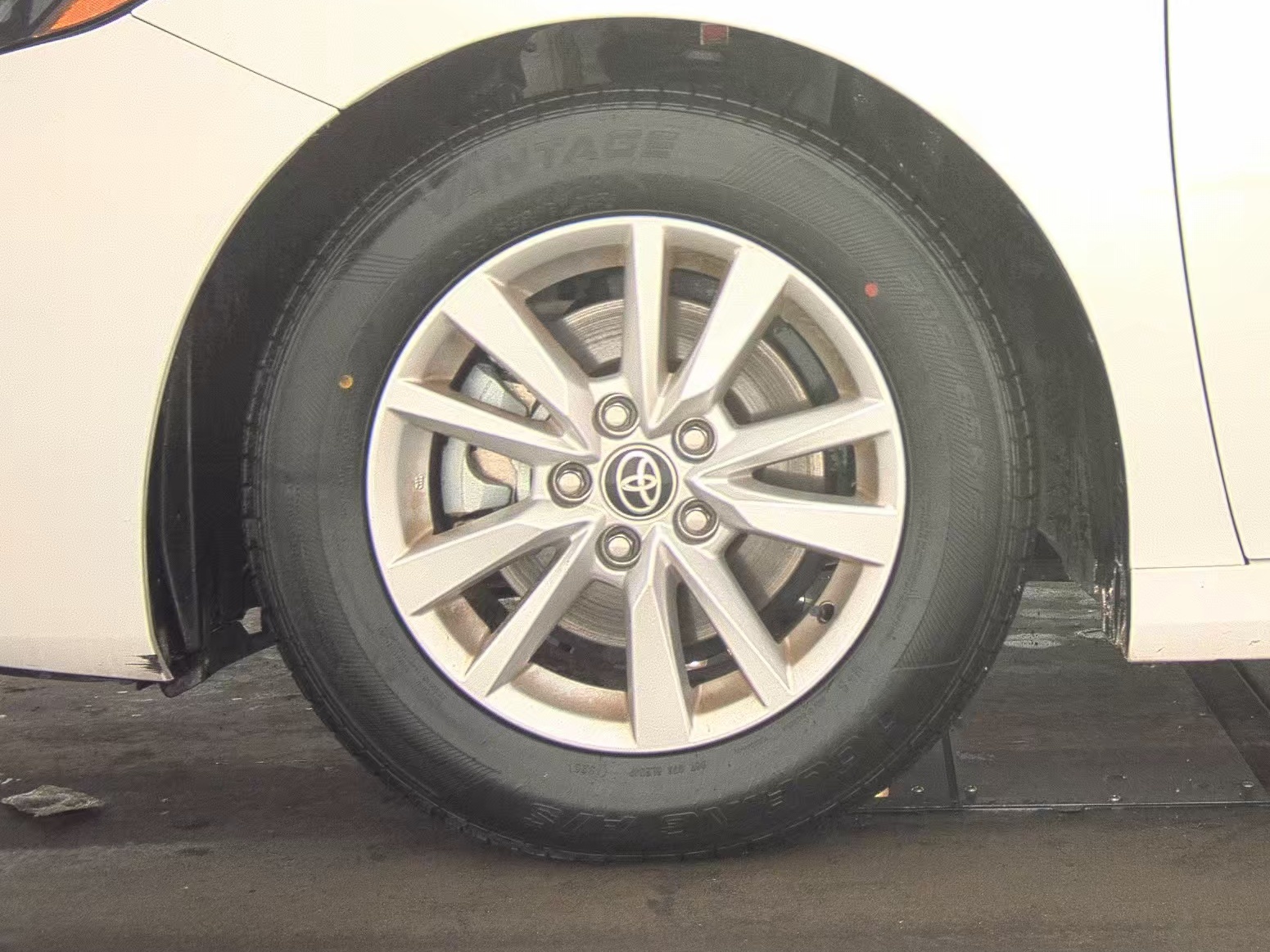 2025 Toyota Camry LE FWD