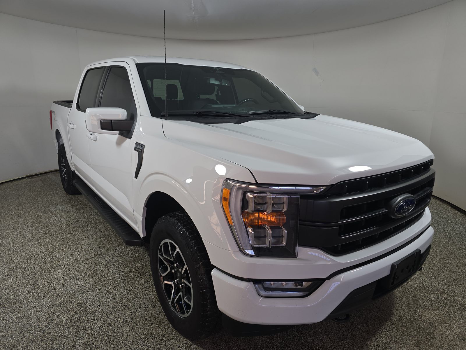 2023 Ford F-150 Lariat AWD