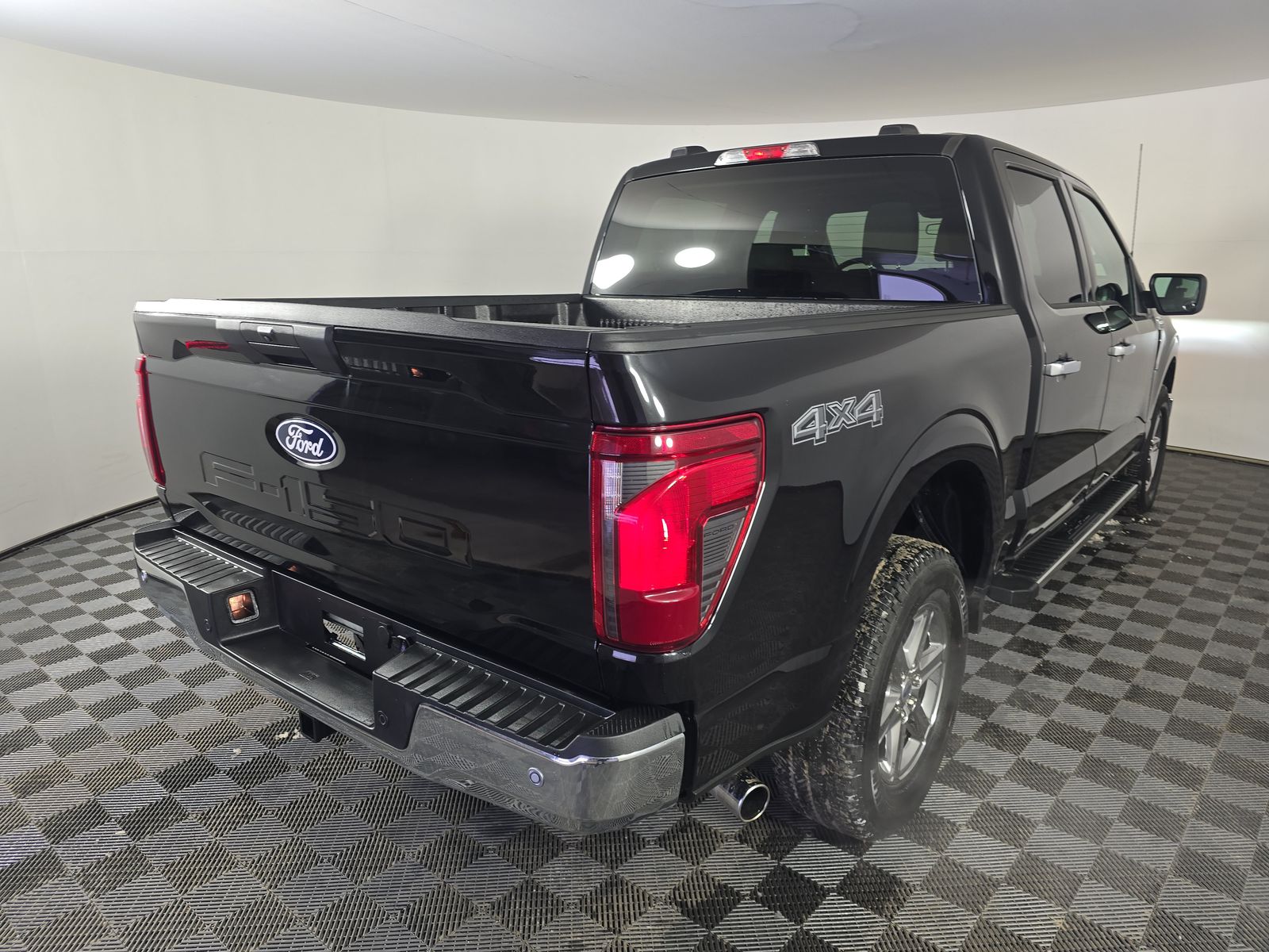 2025 Ford F-150 XLT AWD