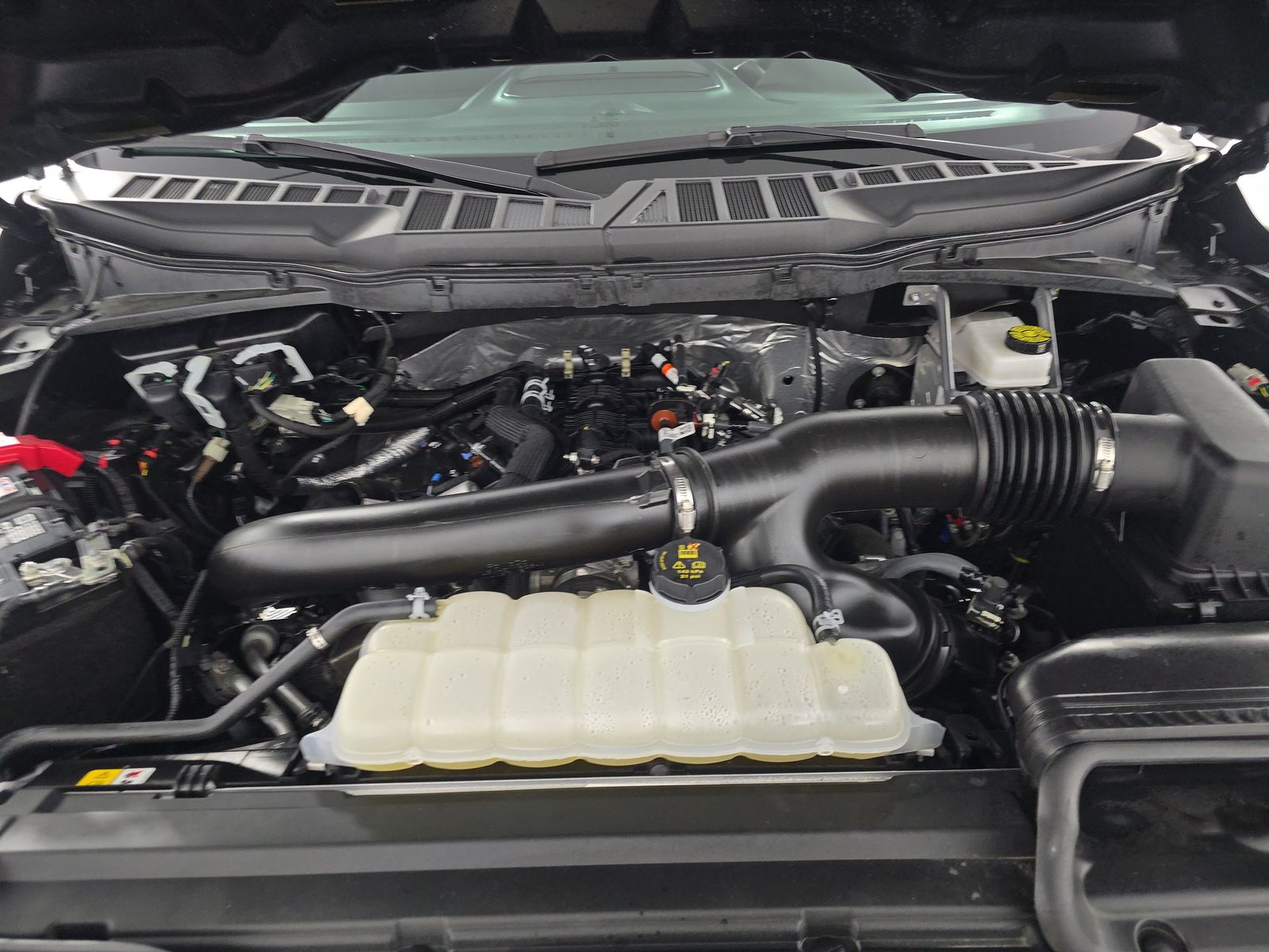 2025 Ford F-150 XLT AWD