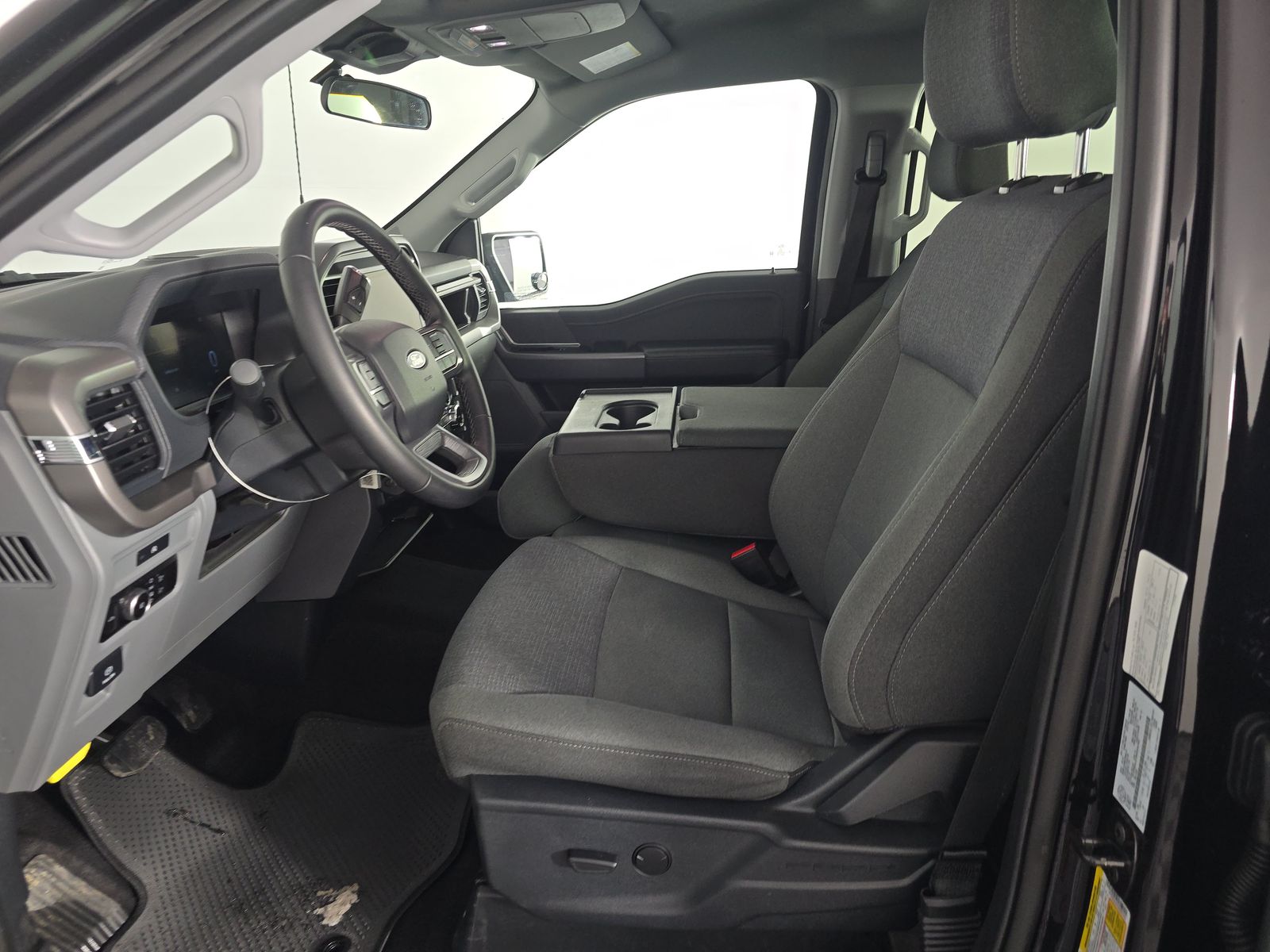 2025 Ford F-150 XLT AWD