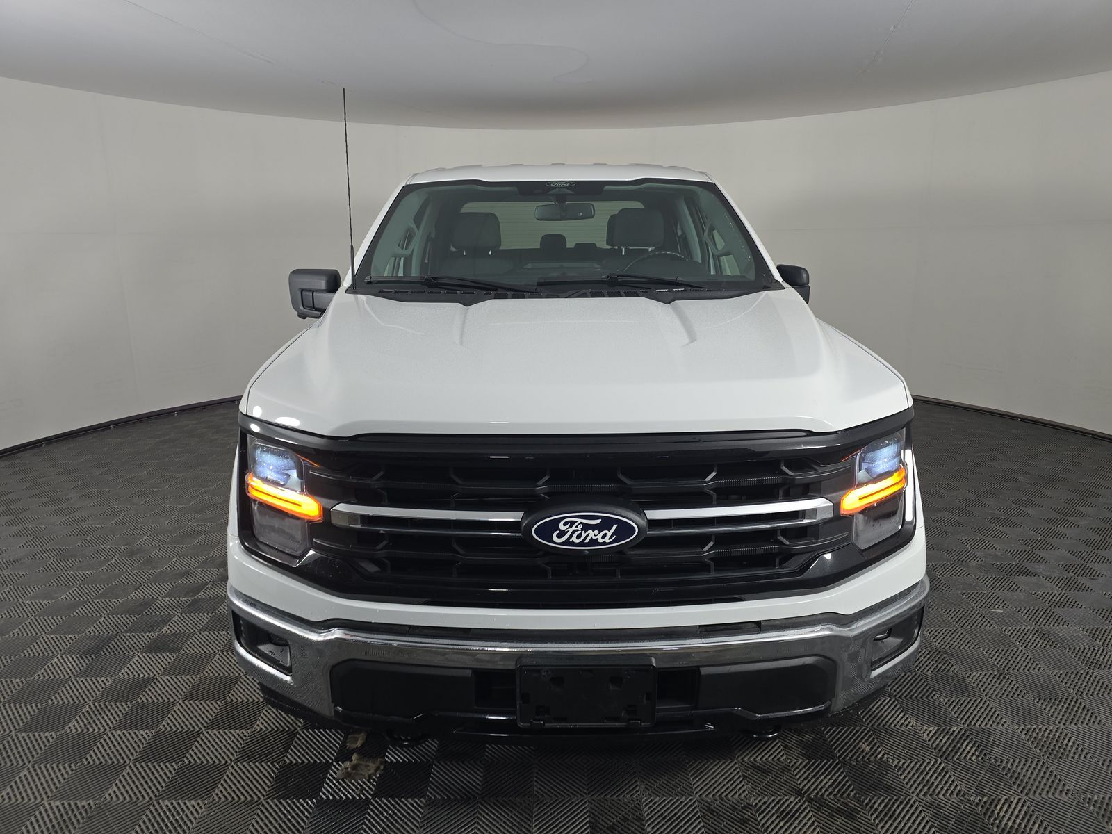 2024 Ford F-150 XLT AWD