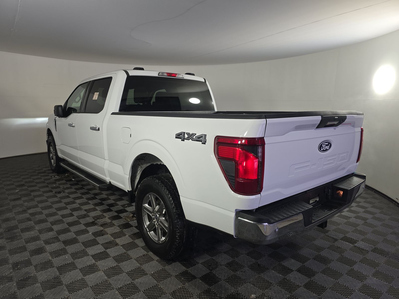 2024 Ford F-150 XLT AWD