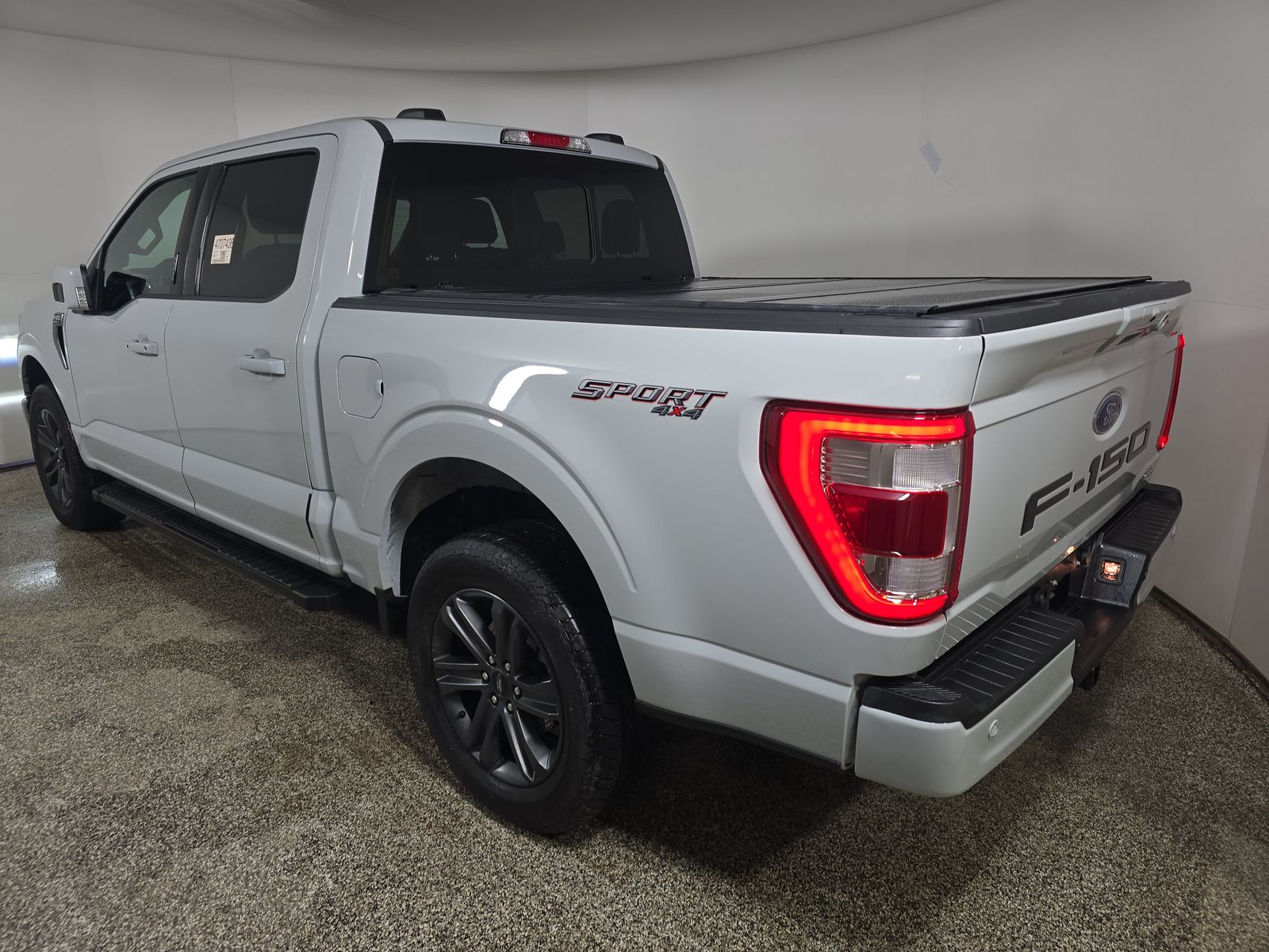 2023 Ford F-150 Lariat AWD