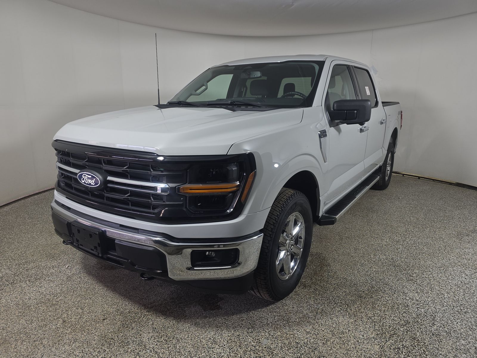 2024 Ford F-150 XLT AWD