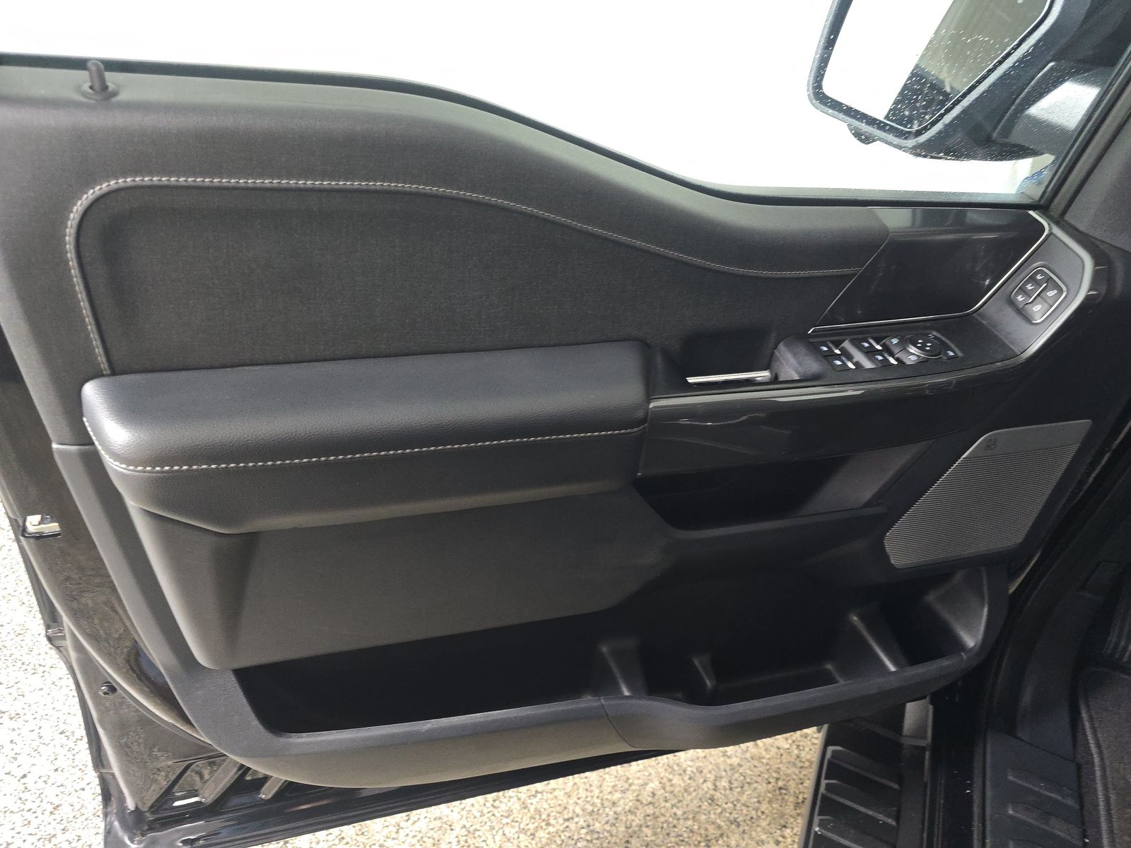 2023 Ford F-150 Lariat AWD