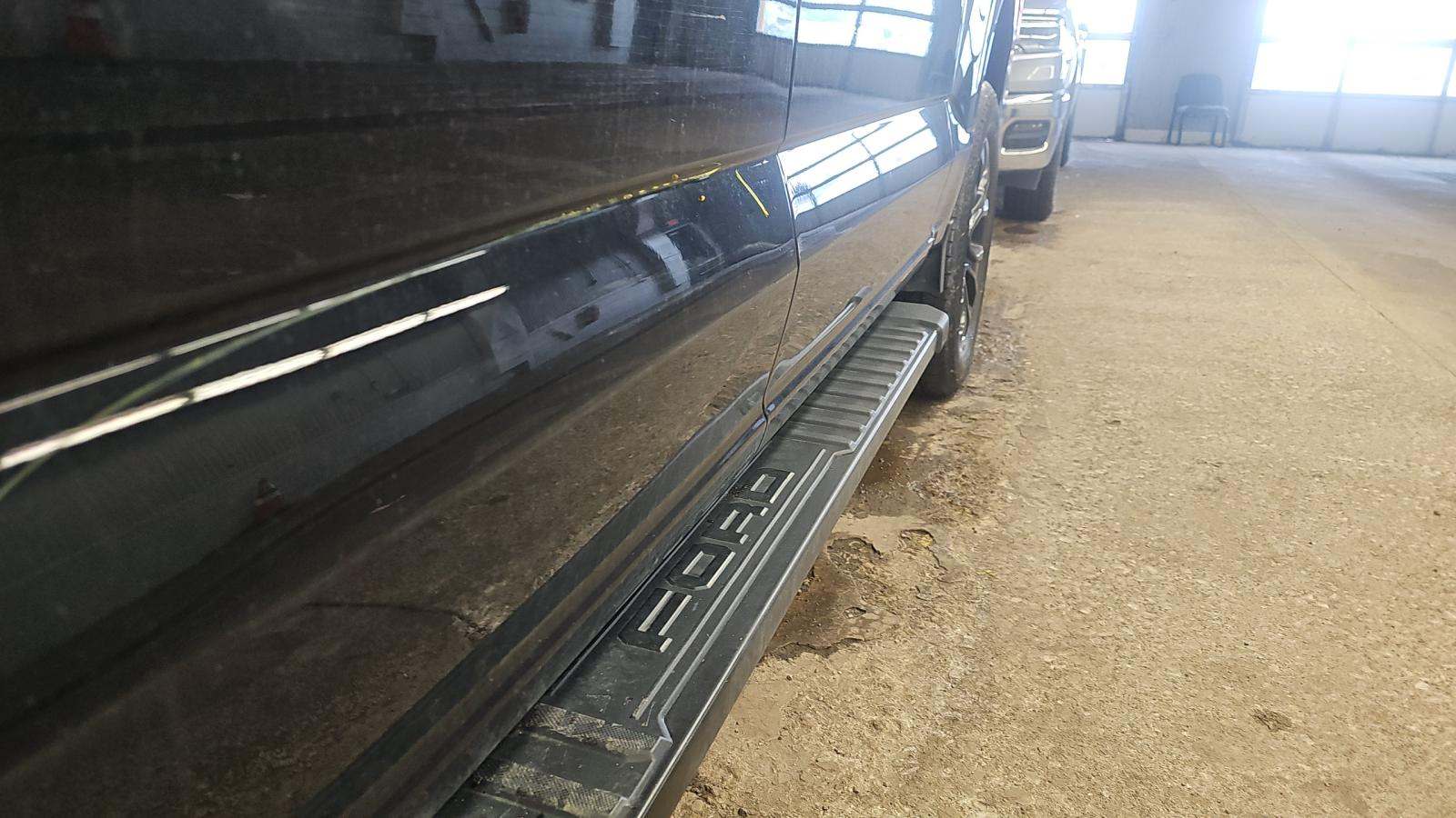 2023 Ford F-150 Lariat AWD