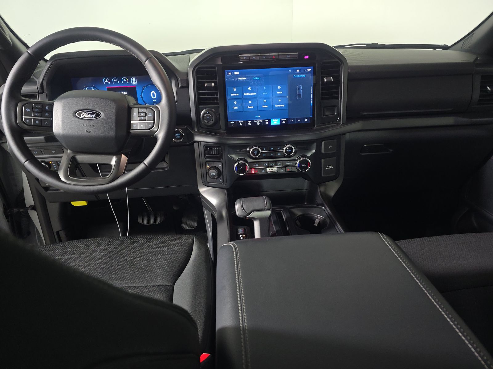 2024 Ford F-150 XLT AWD