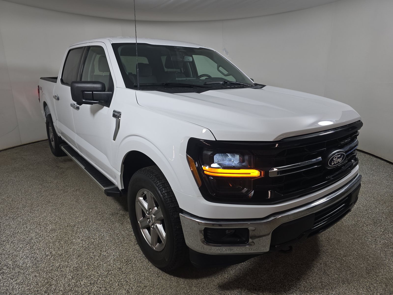 2024 Ford F-150 XLT AWD