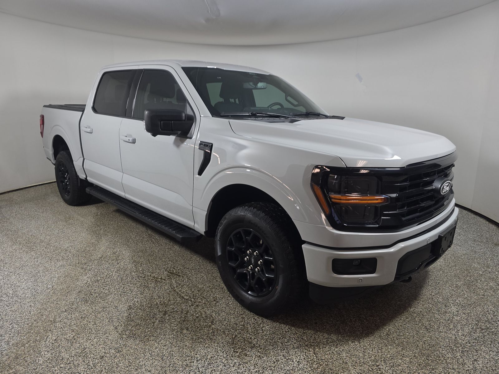 2024 Ford F-150 XLT AWD