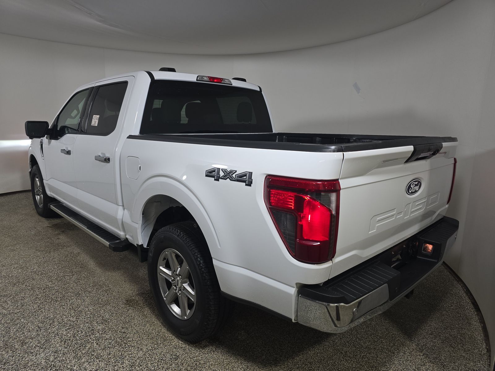 2024 Ford F-150 XLT AWD