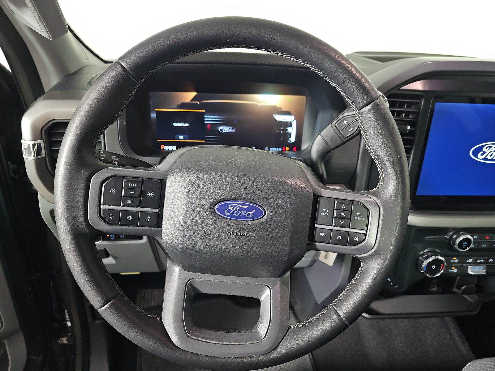 2025 Ford F-150 XLT AWD