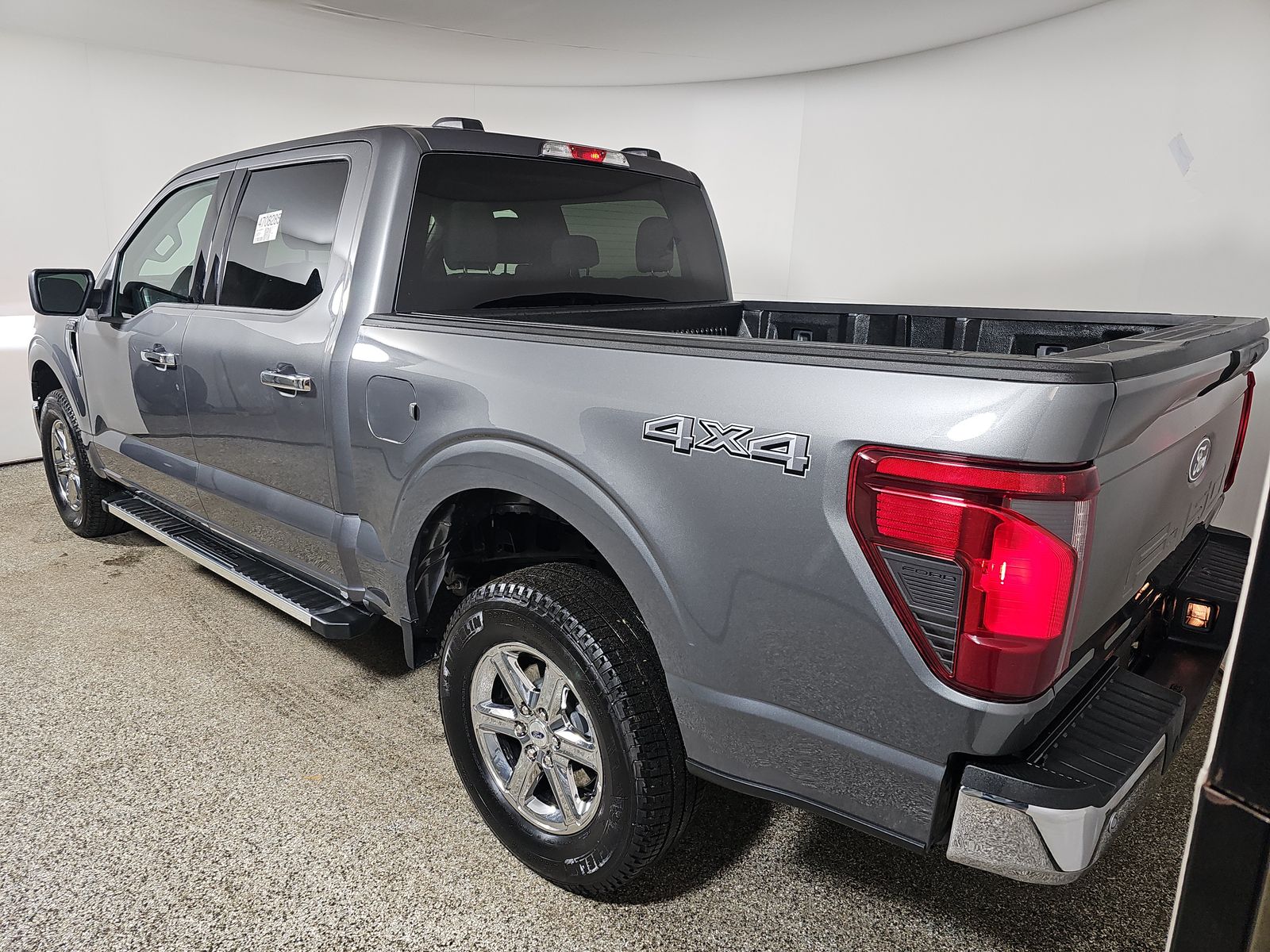 2025 Ford F-150 XLT AWD
