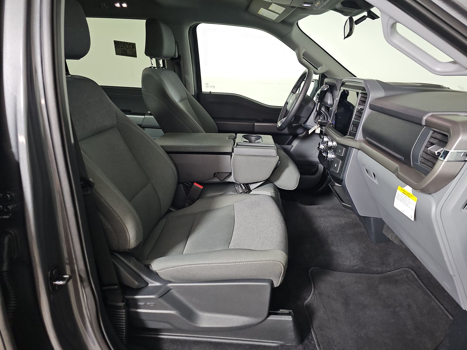 2025 Ford F-150 XLT AWD