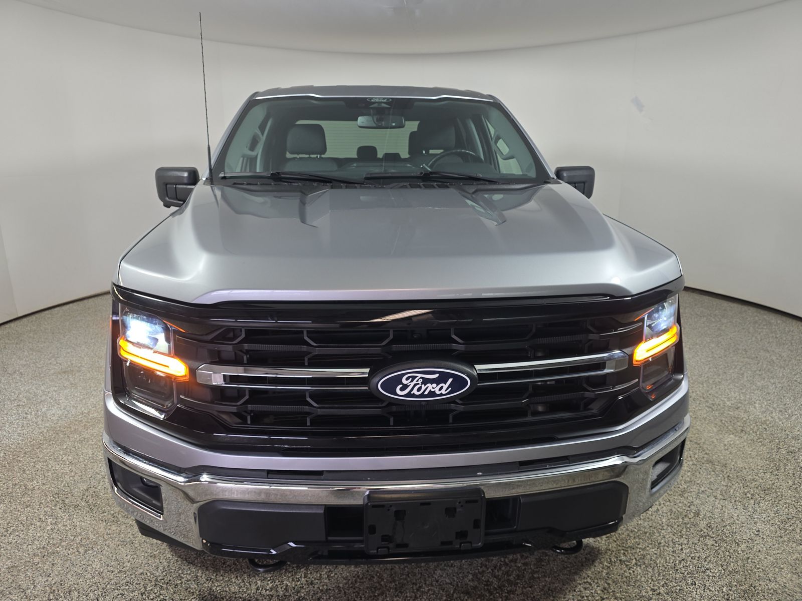 2024 Ford F-150 XLT AWD