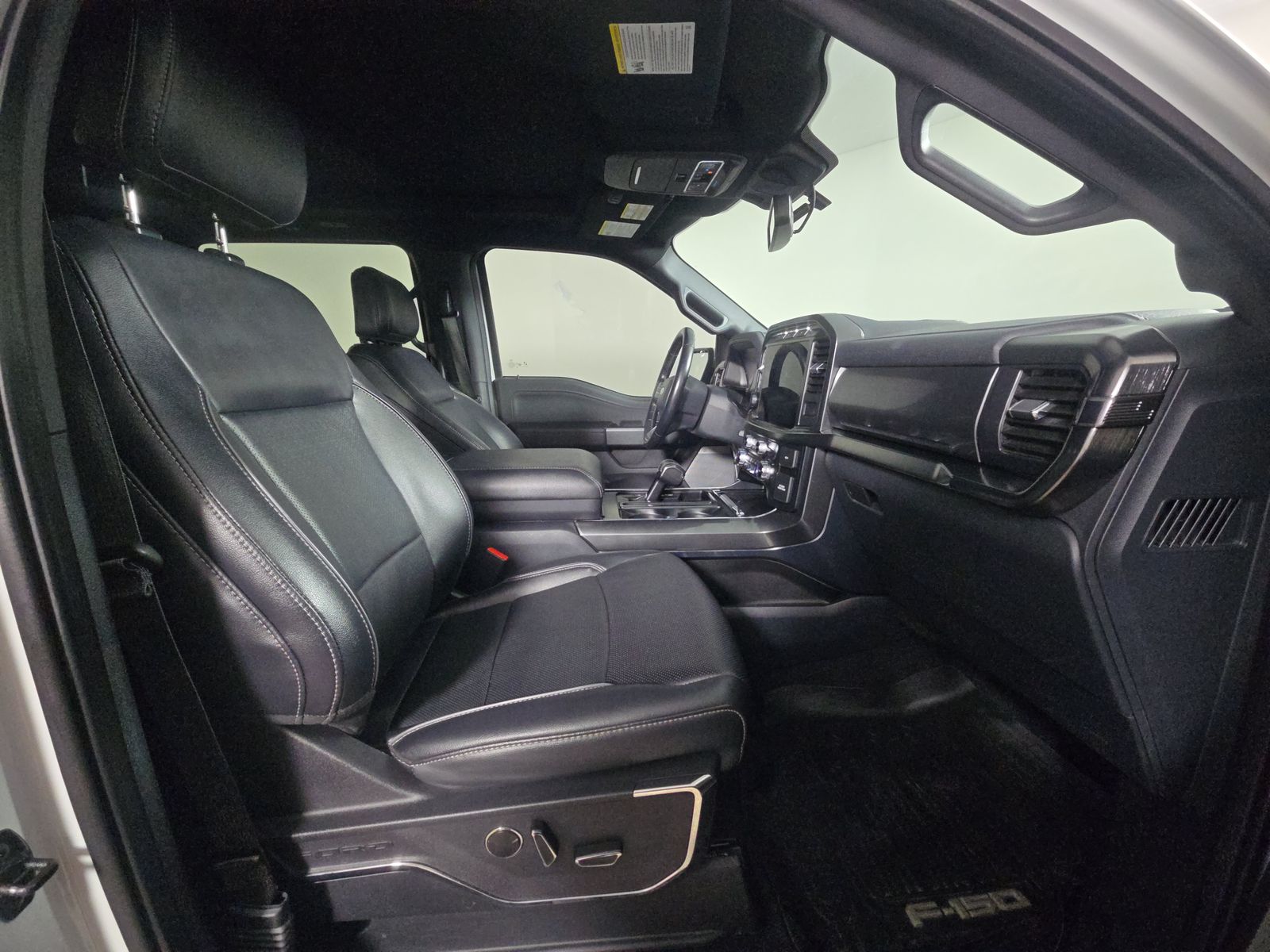 2023 Ford F-150 Lariat AWD