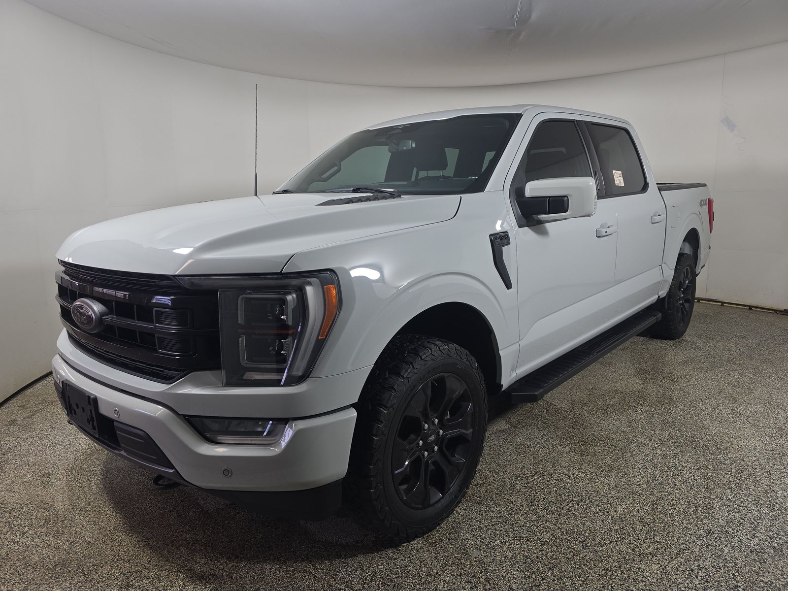 2023 Ford F-150 Lariat AWD