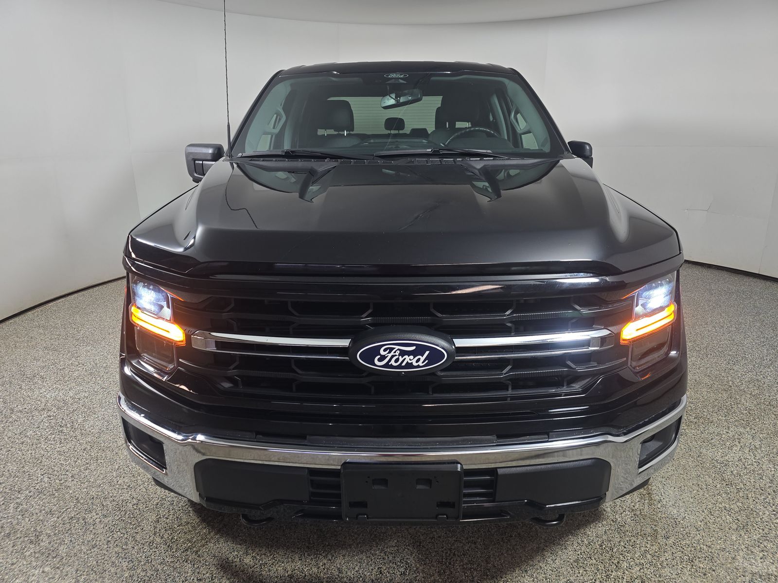 2024 Ford F-150 XLT AWD