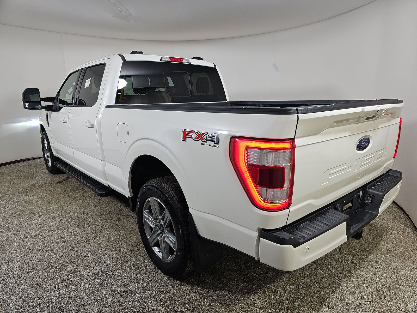 2023 Ford F-150 Lariat AWD