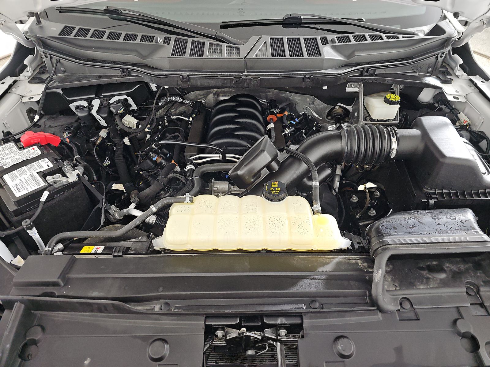 2023 Ford F-150 Lariat AWD