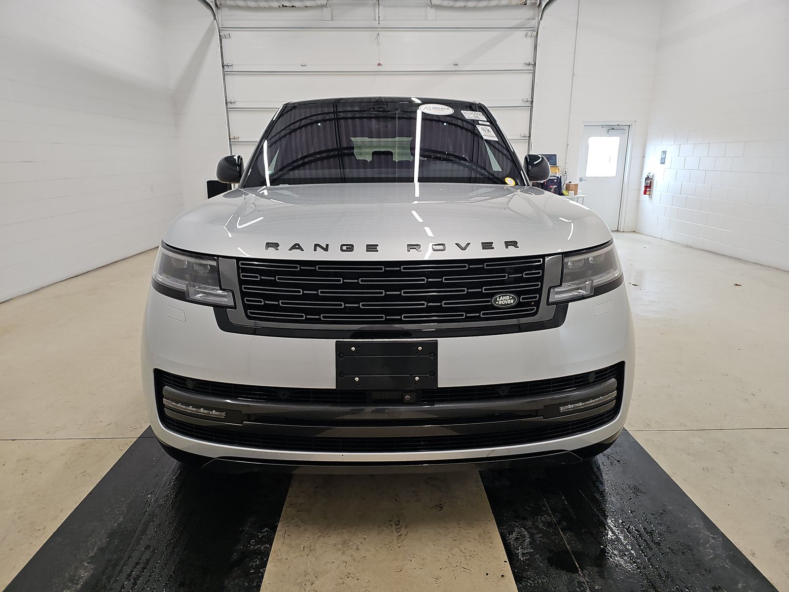 2023 Land Rover Range Rover SE AWD
