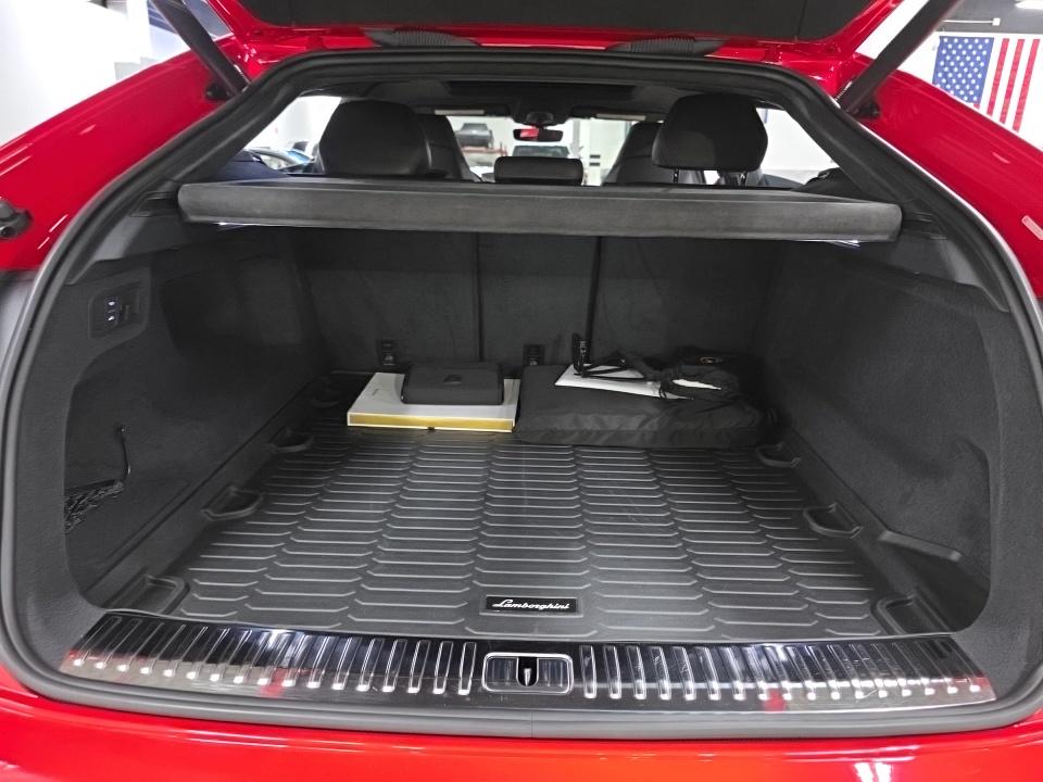 2021 Lamborghini Urus Base AWD