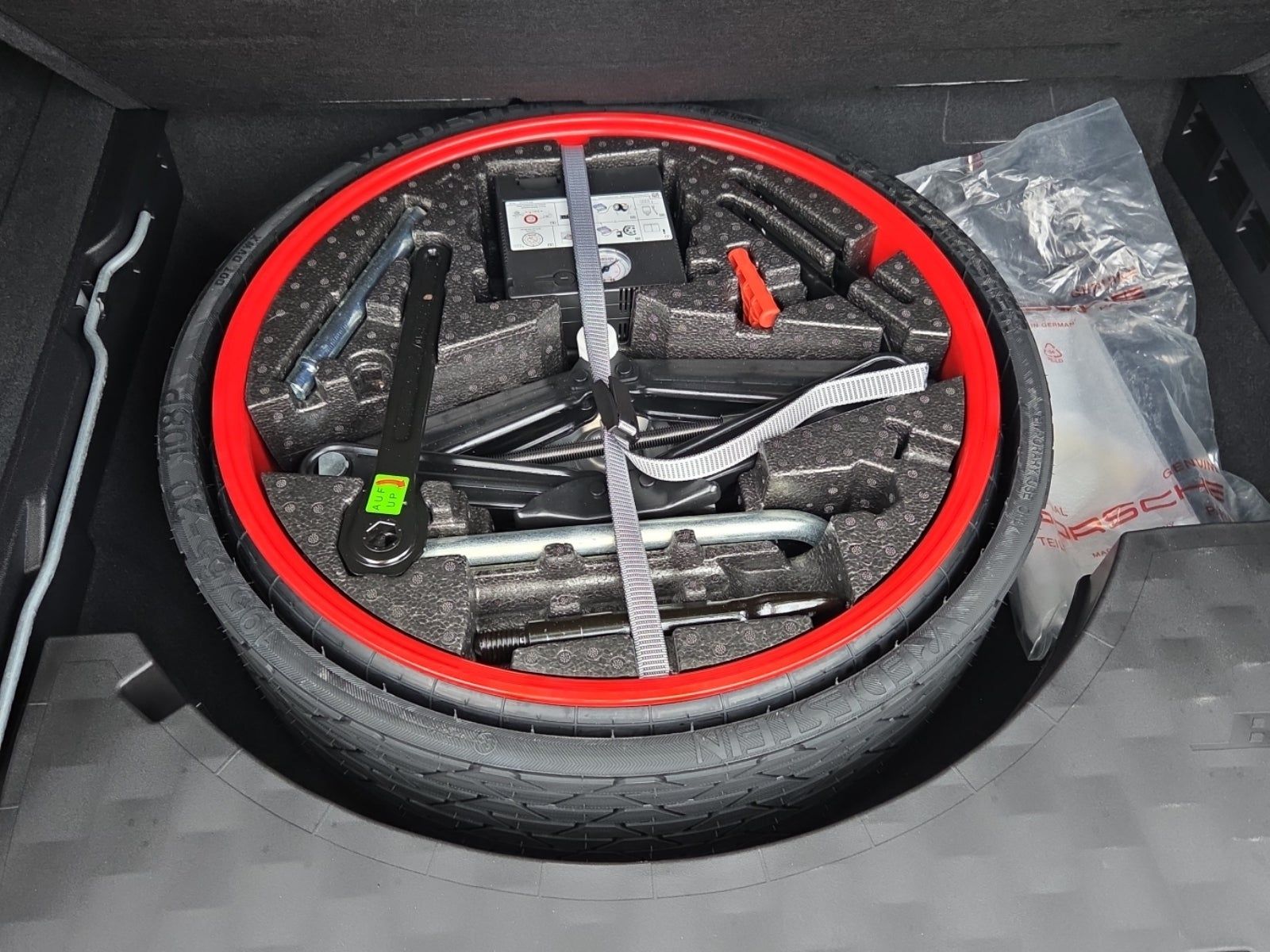 2022 Porsche Cayenne Base AWD