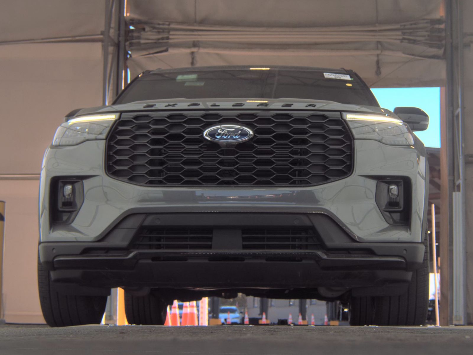 2025 Ford Explorer ST-Line AWD