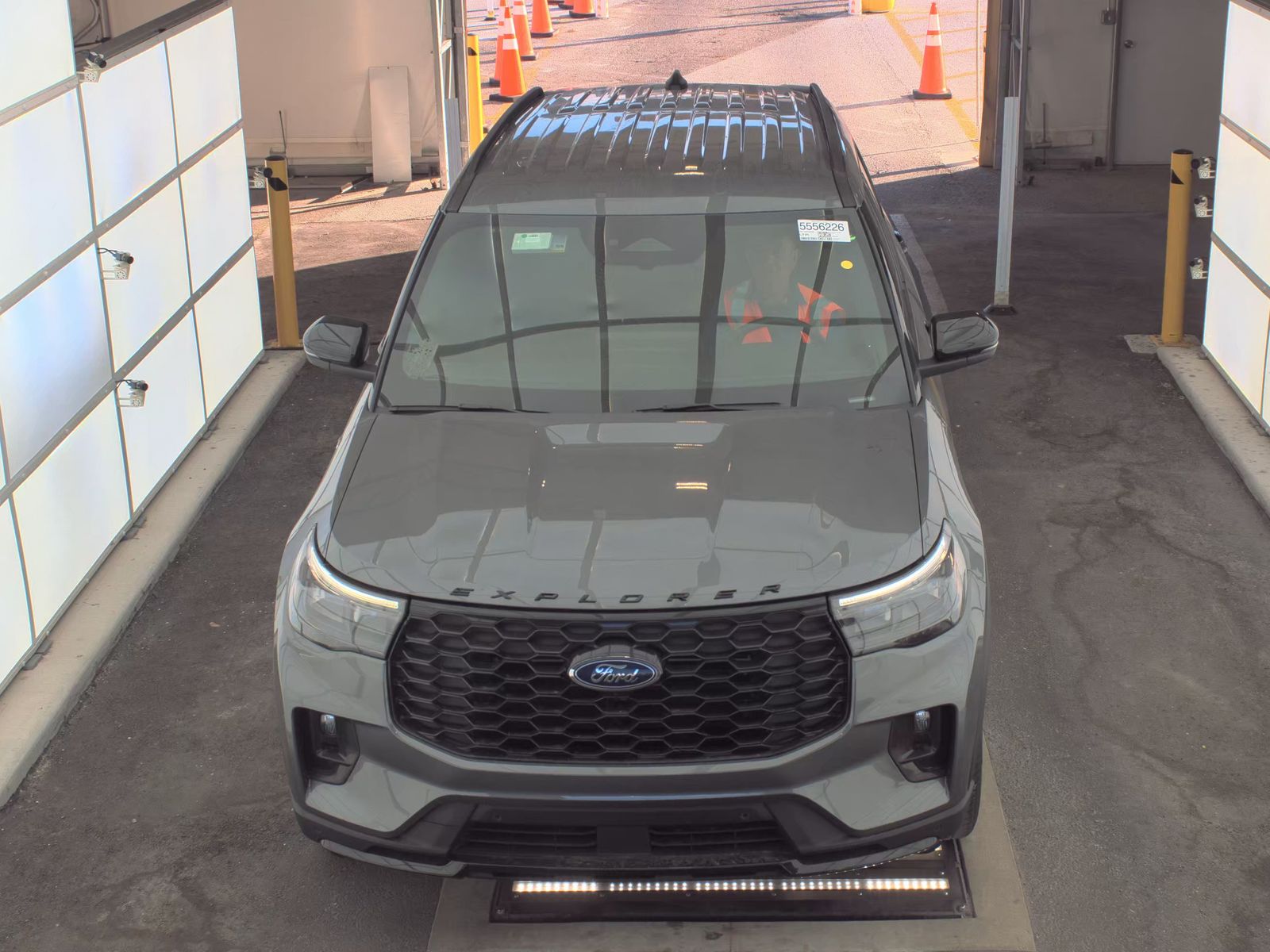 2025 Ford Explorer ST-Line AWD