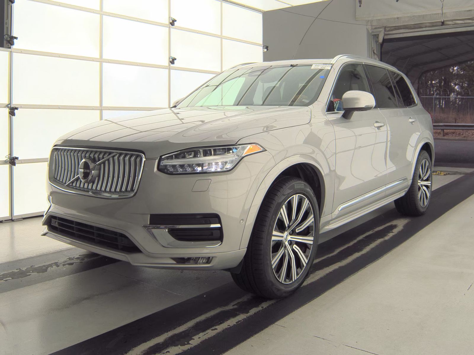 2025 Volvo XC90 B6 Plus AWD