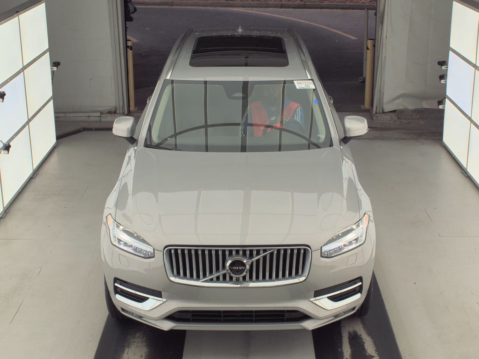 2025 Volvo XC90 B6 Plus AWD