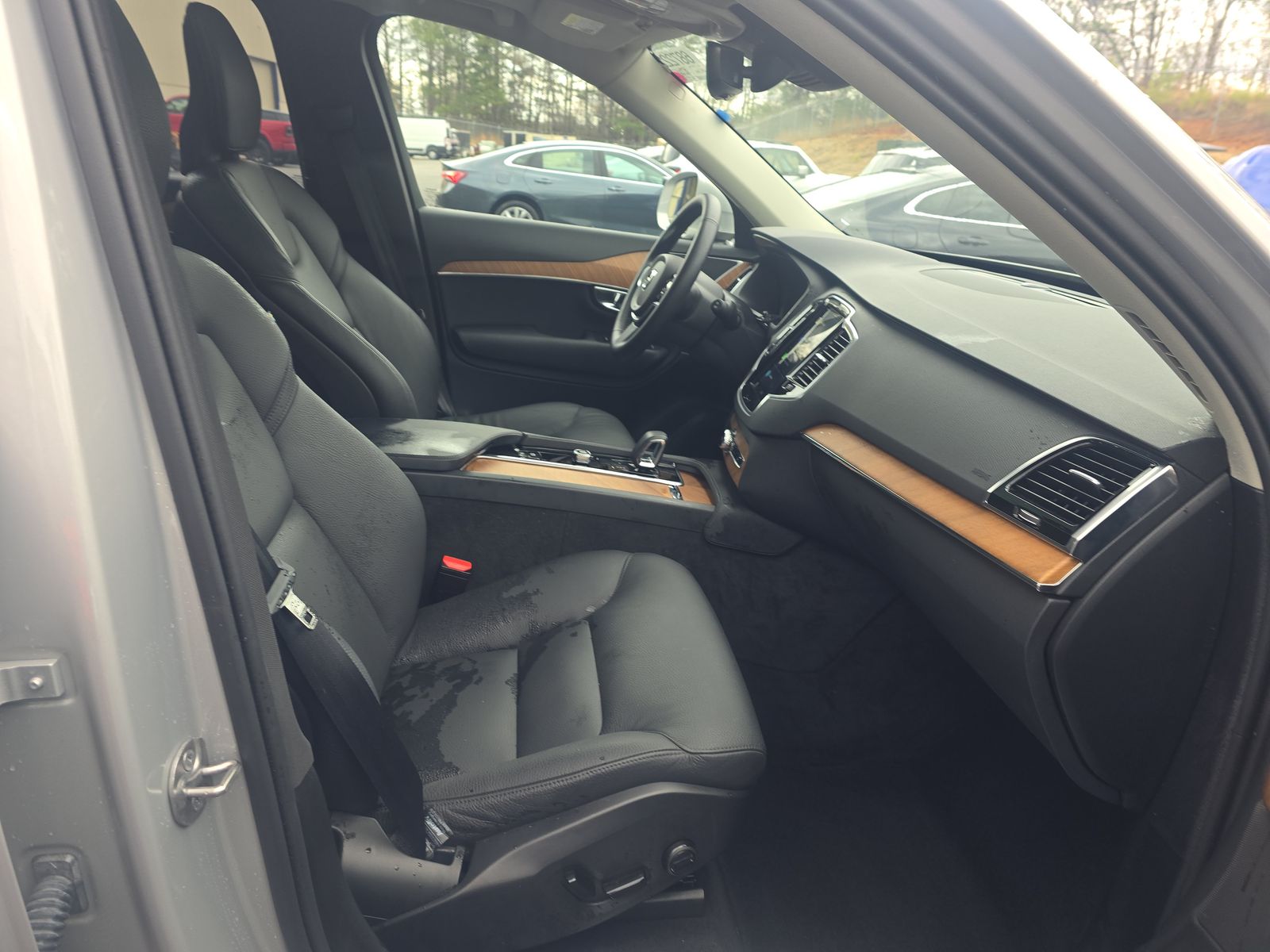 2025 Volvo XC90 B6 Plus AWD