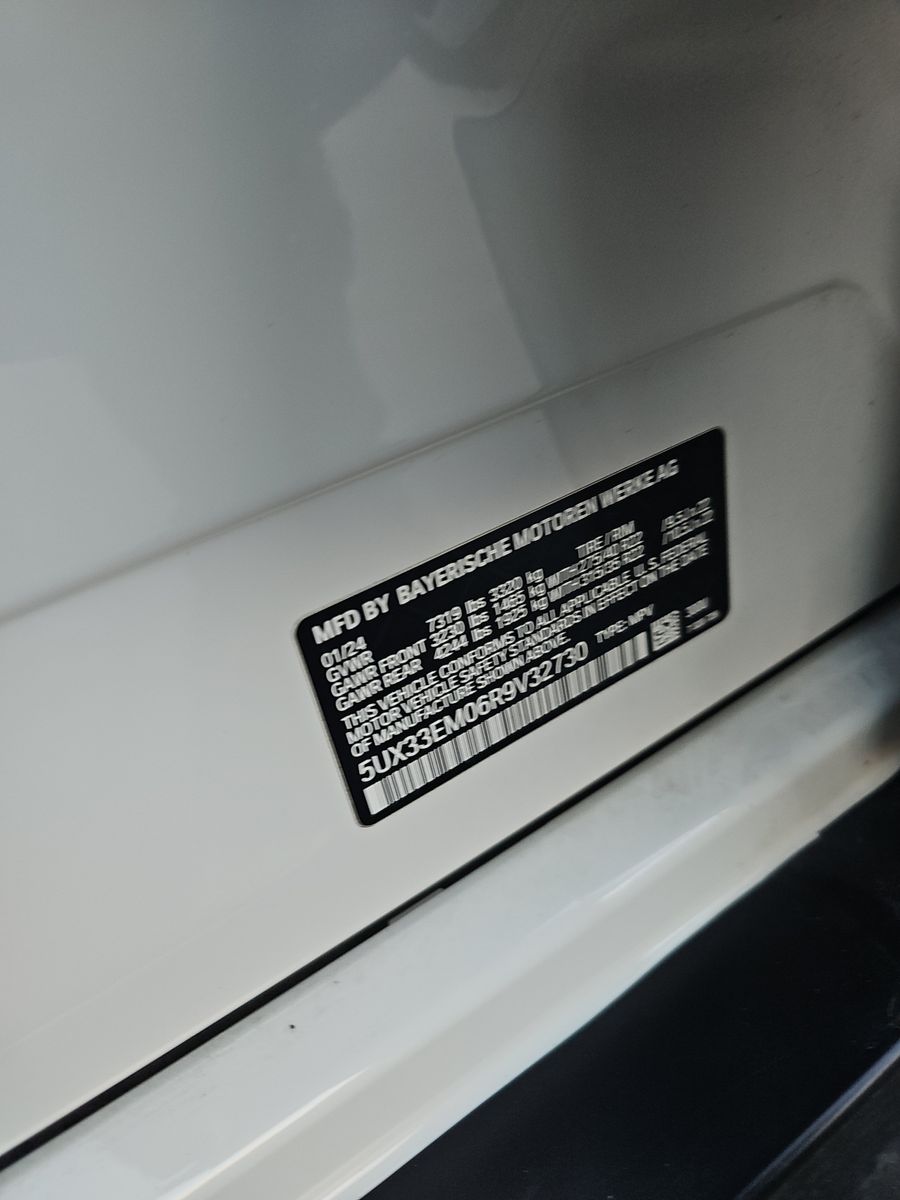 2024 BMW X7 M60i AWD