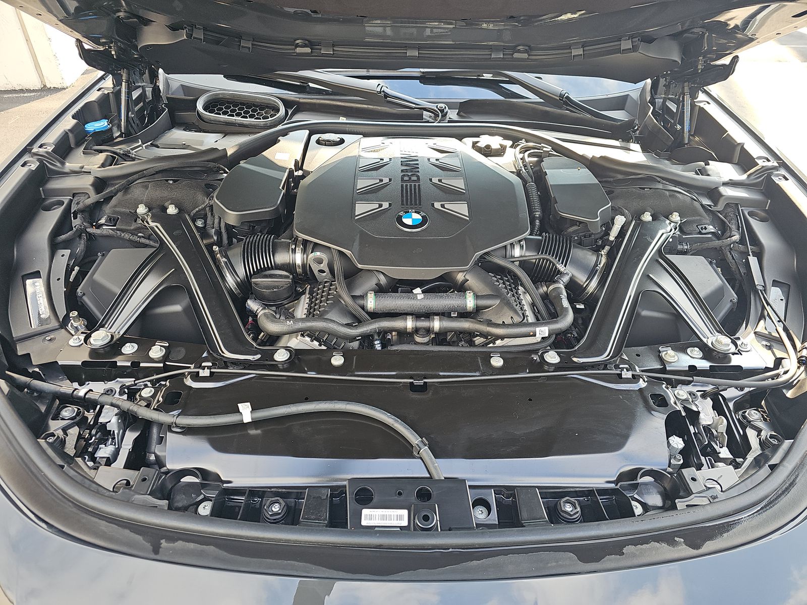 2025 BMW 7 Series 760i xDrive AWD