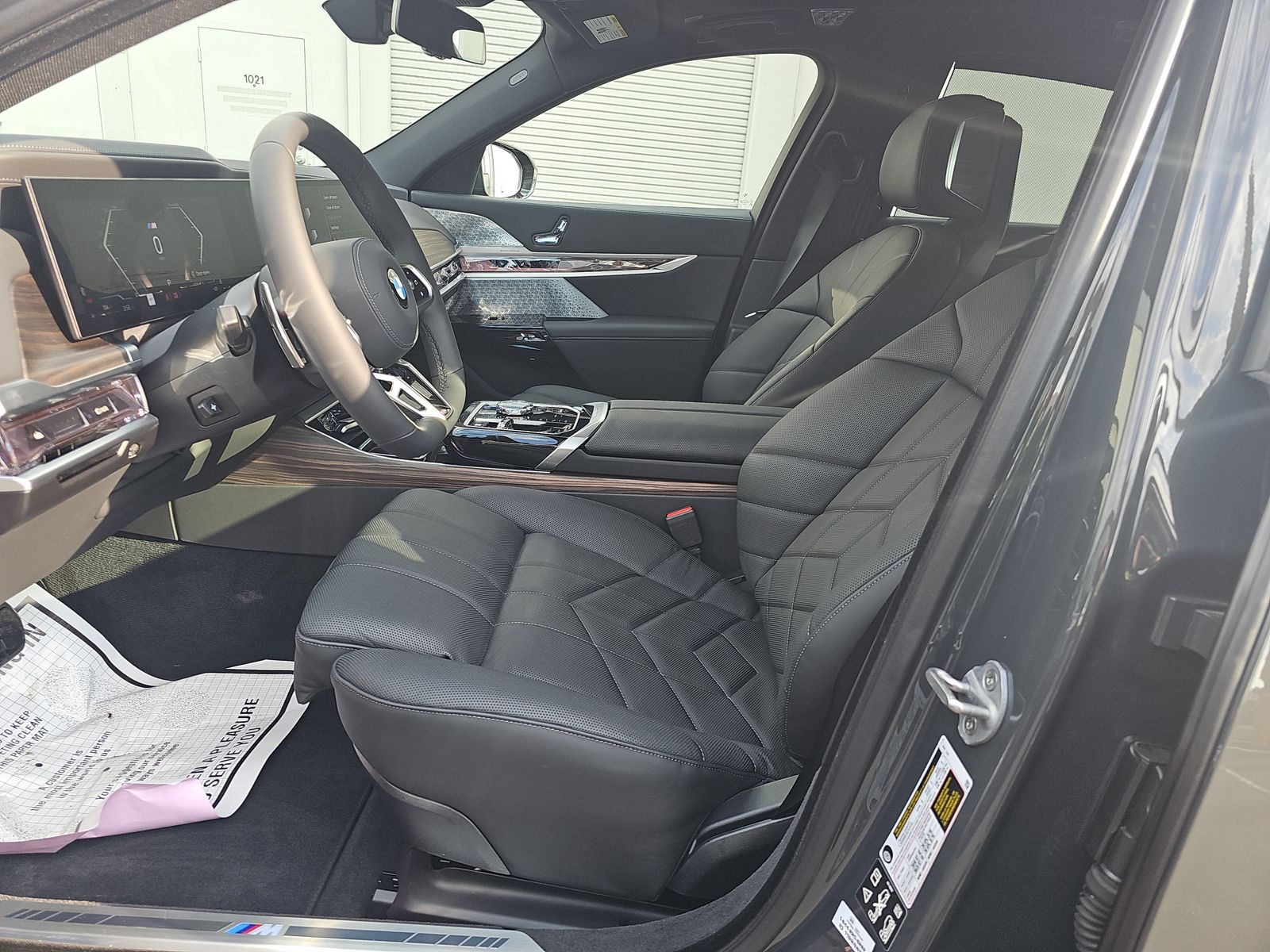 2025 BMW 7 Series 760i xDrive AWD