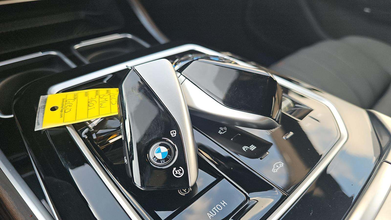 2025 BMW 7 Series 760i xDrive AWD