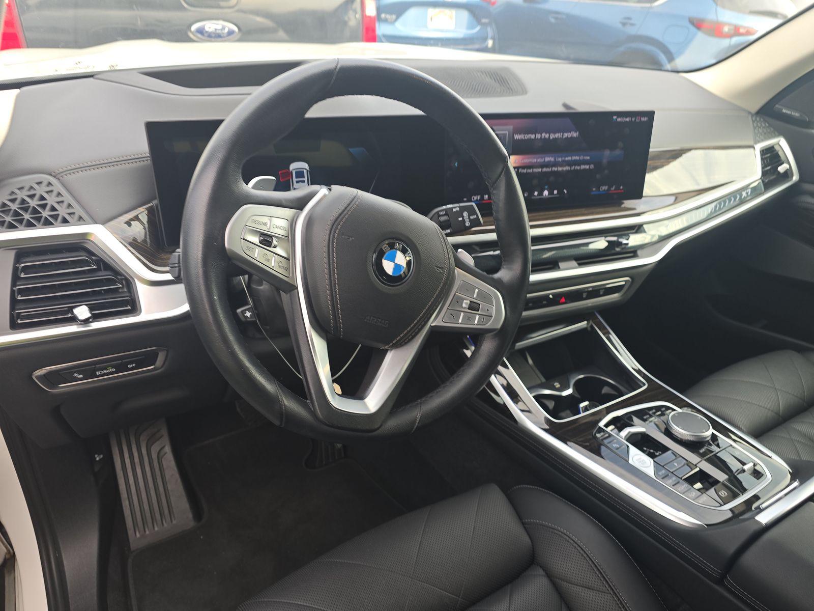 2025 BMW X7 xDrive40i AWD